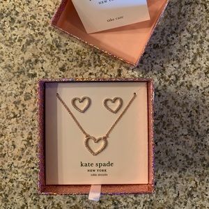 NWT Kate Spade Scallops Necklace & Studs set